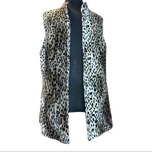 Chico’s Faux Fur Animal Print Open Front Vest Size 0 (small/4)